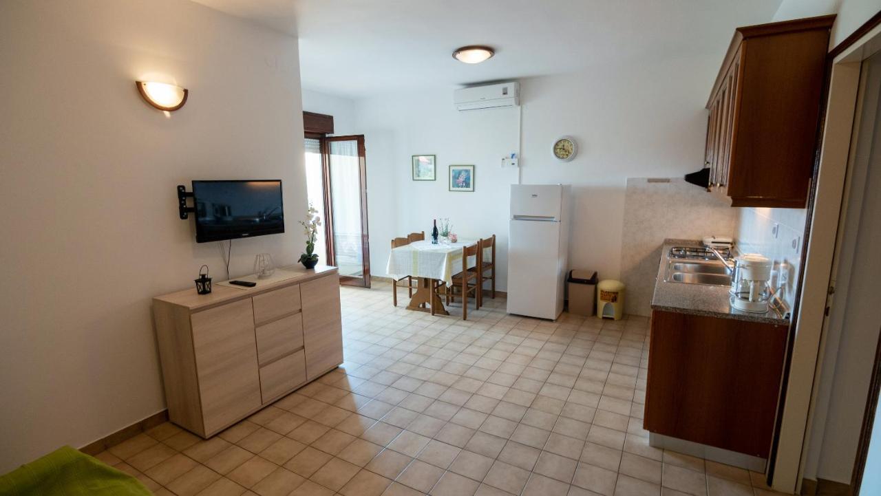 Apartments Dokovic Barbat na Rabu Exterior foto